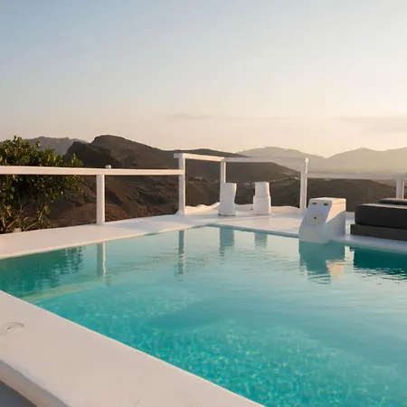 Panormos Retreat With Pool Villa